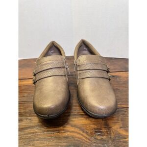 Easy Street Comfort Wave‎  Women's Bootie Taupe  Short Zipper  5 1/2 M Low Heel